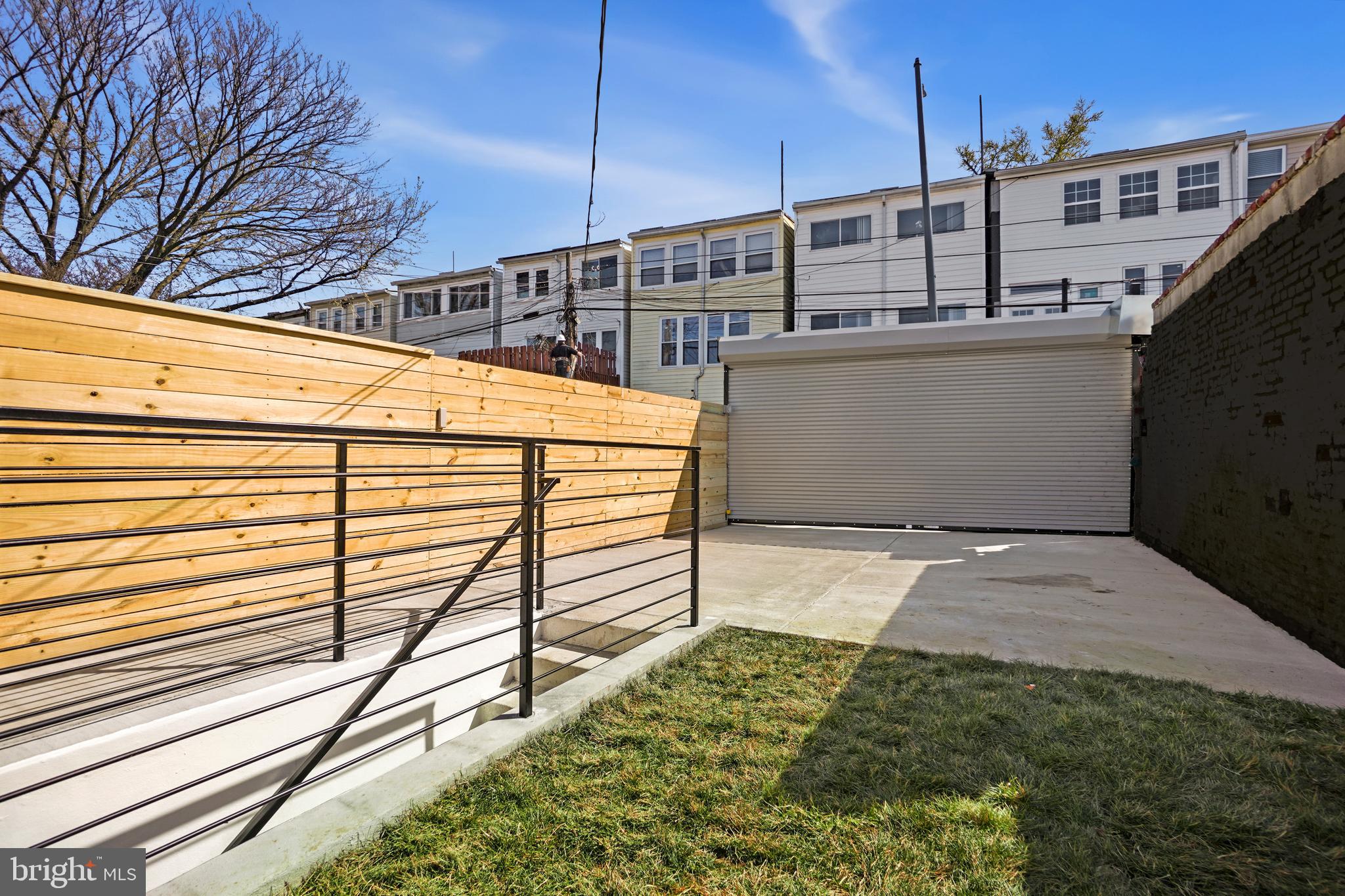 1220 Quincy St NW