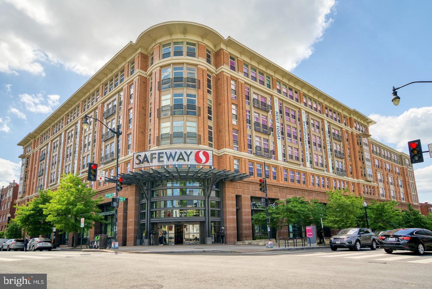 1220 Quincy St NW