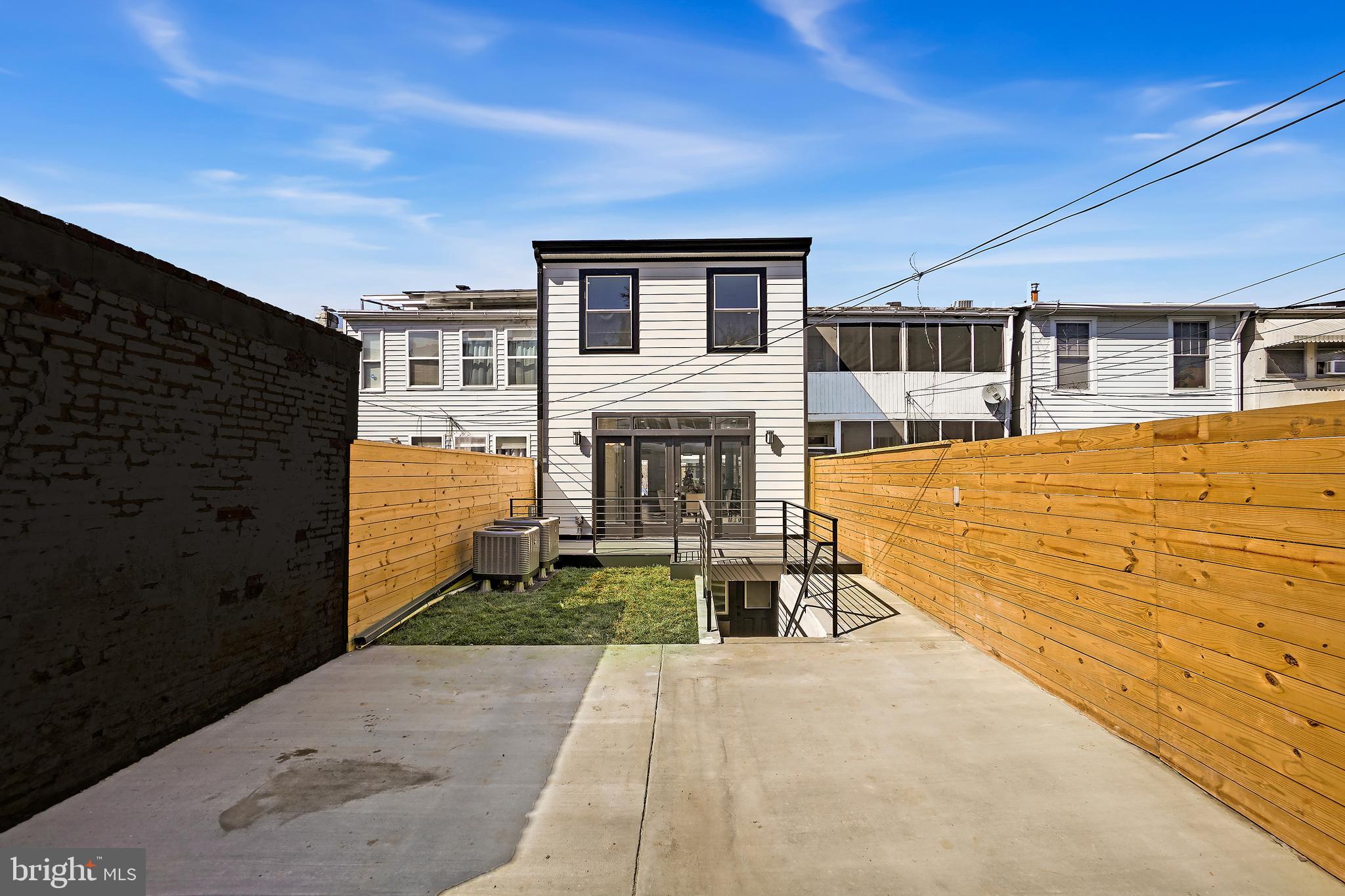 1220 Quincy St NW