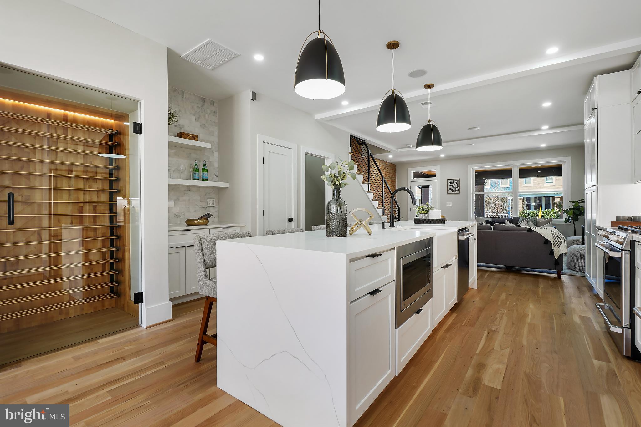 1220 Quincy St NW