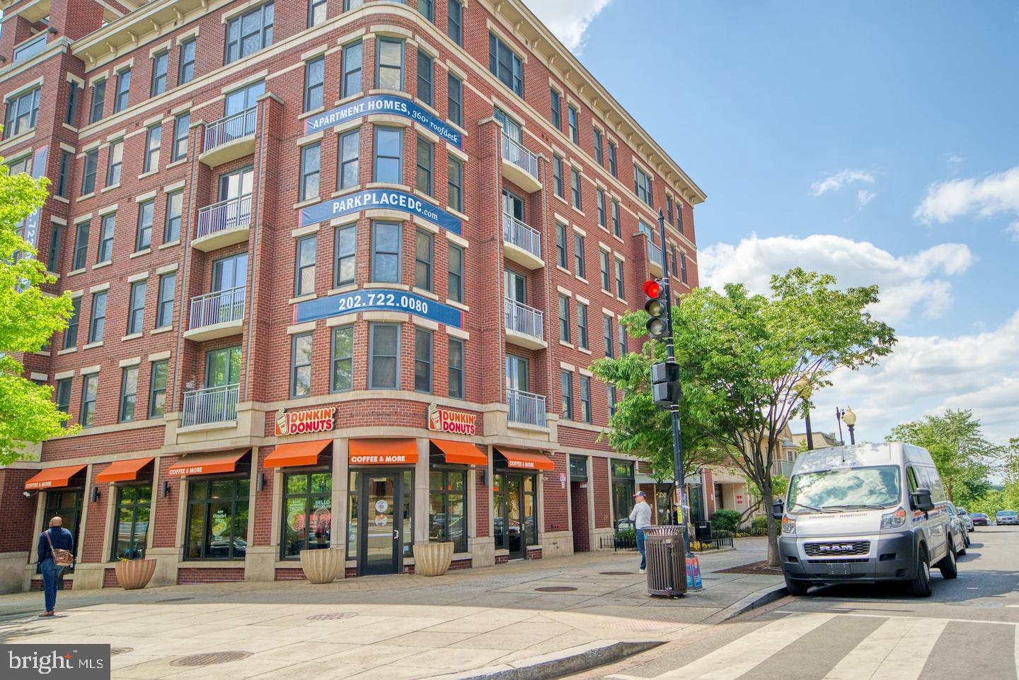 1220 Quincy St NW