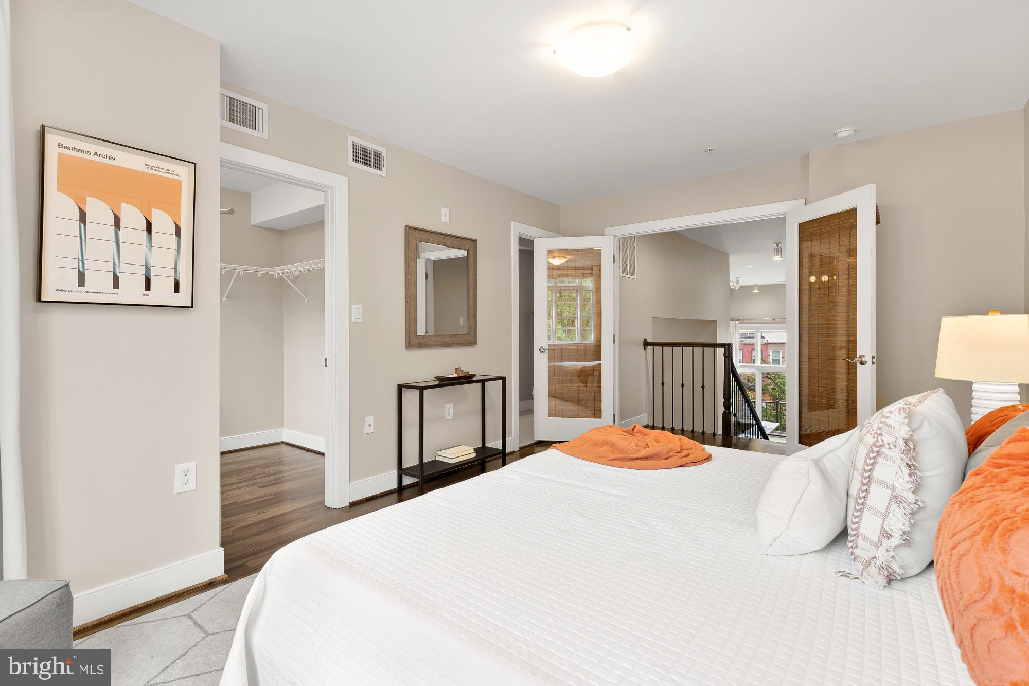 1332 Belmont St NW #101