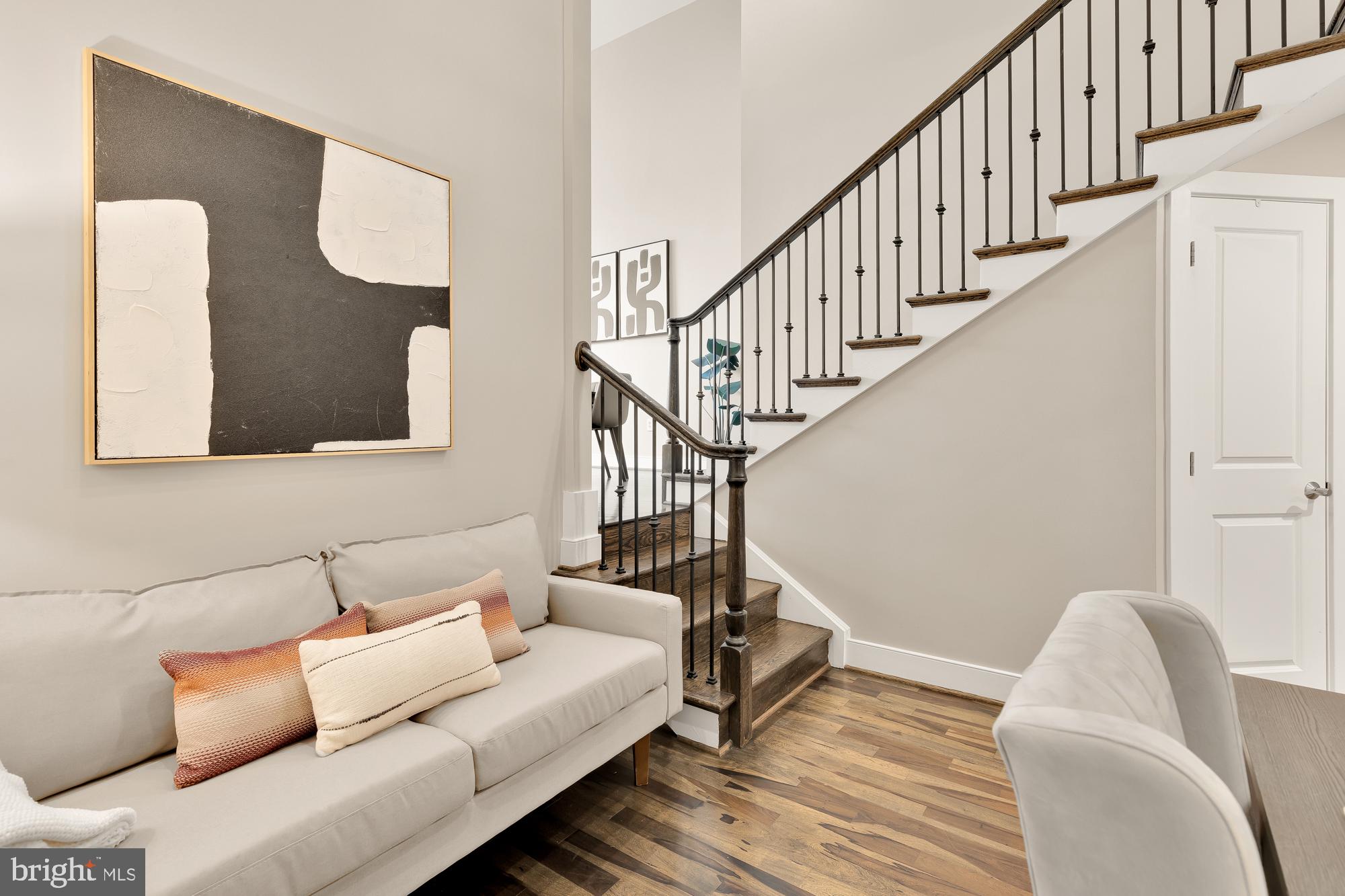 1332 Belmont St NW #101