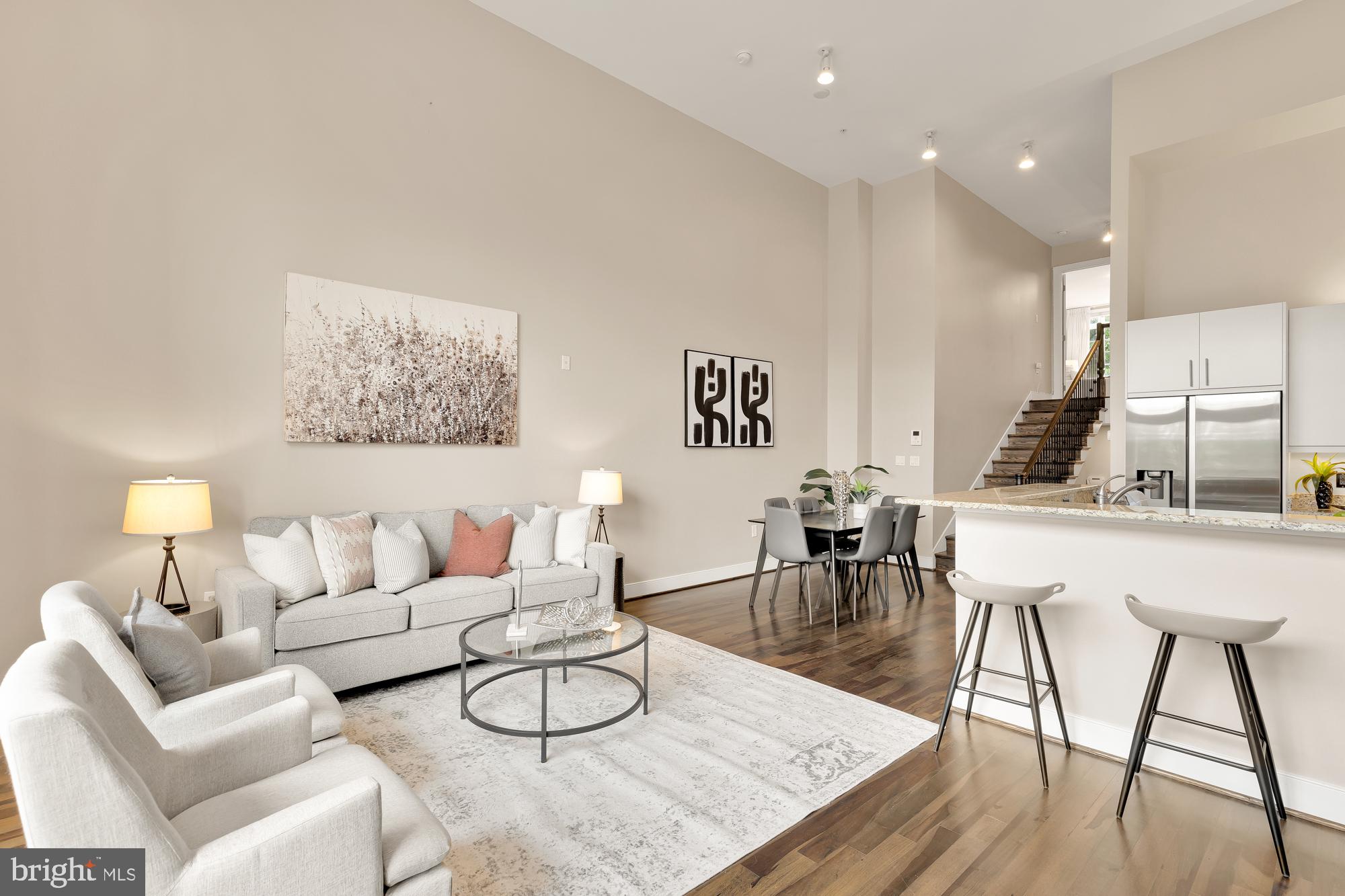 1332 Belmont St NW #101