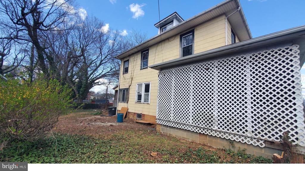 2904 16th St NE