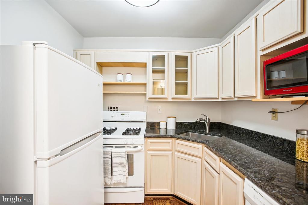 2939 van Ness St NW #1041