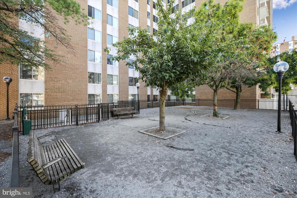 2939 van Ness St NW #1041