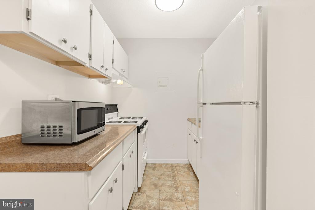 2201 L St NW #418