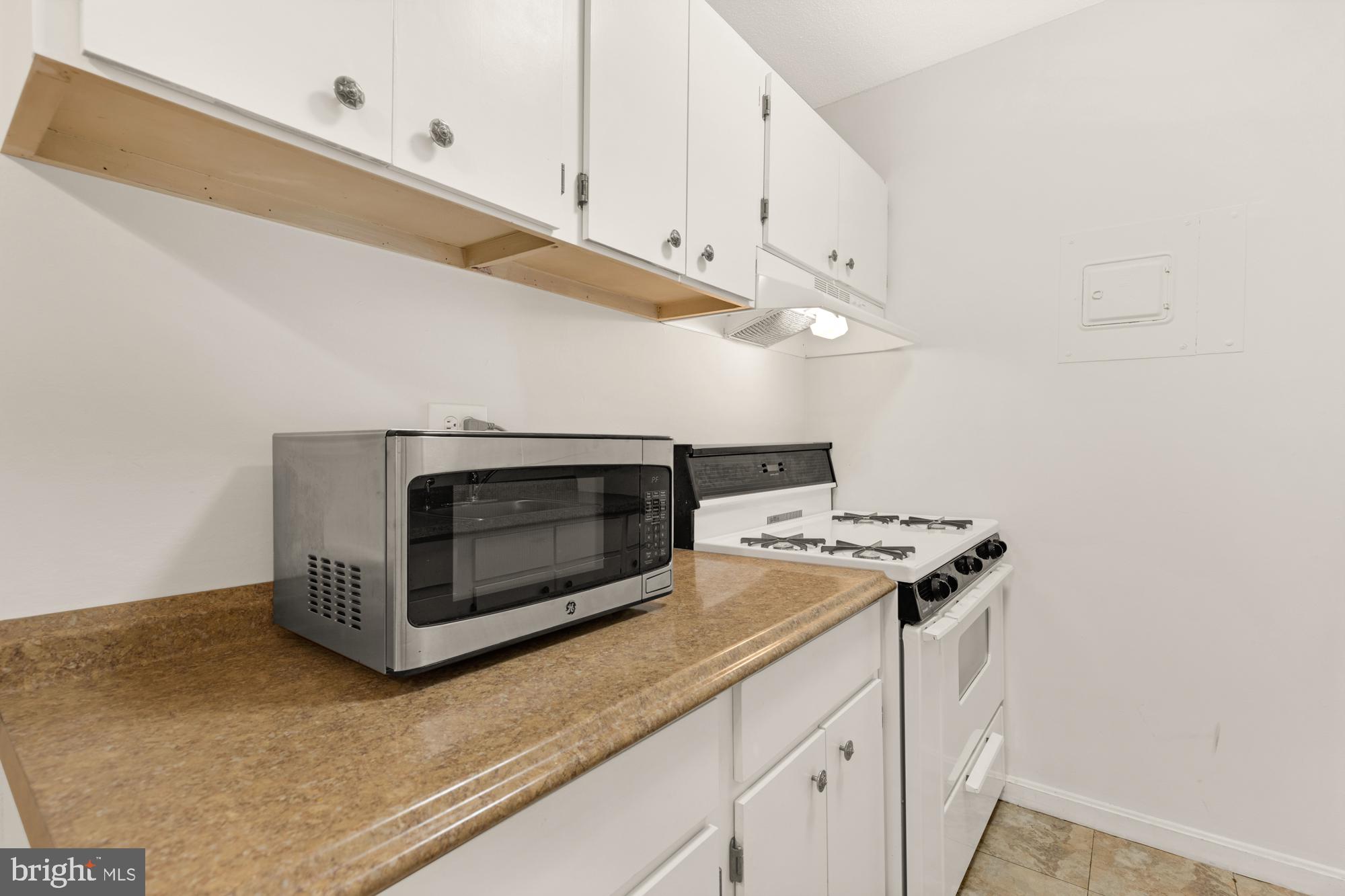 2201 L St NW #418