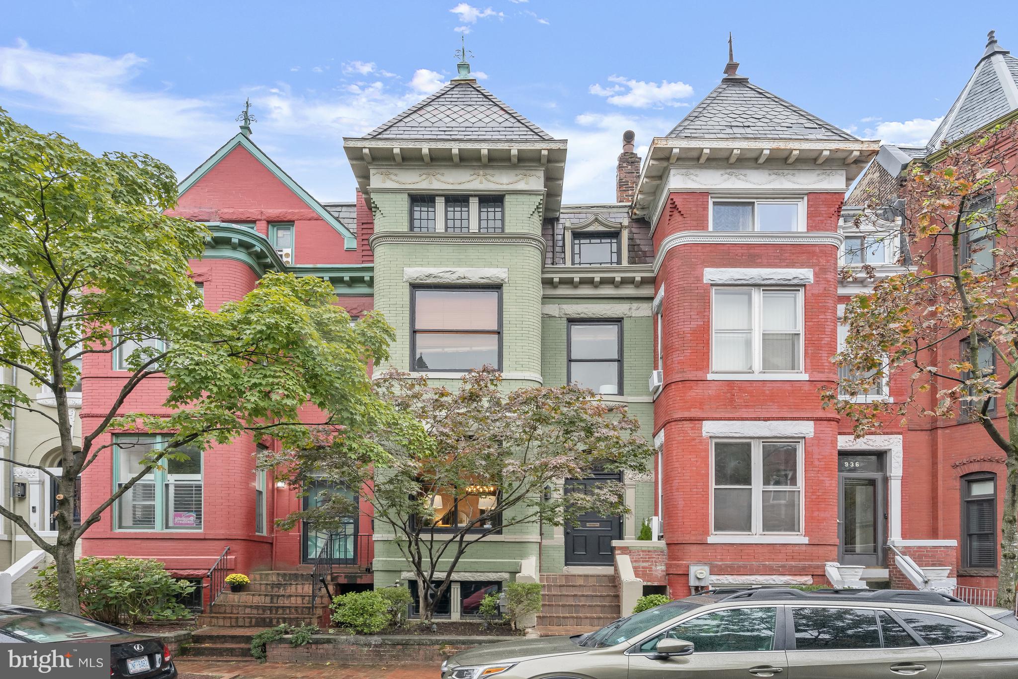 934 Westminster St NW