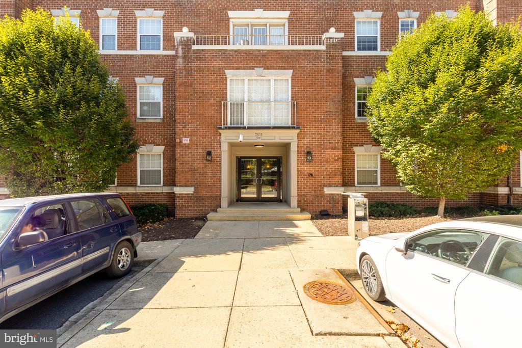 3611 38th St NW #301