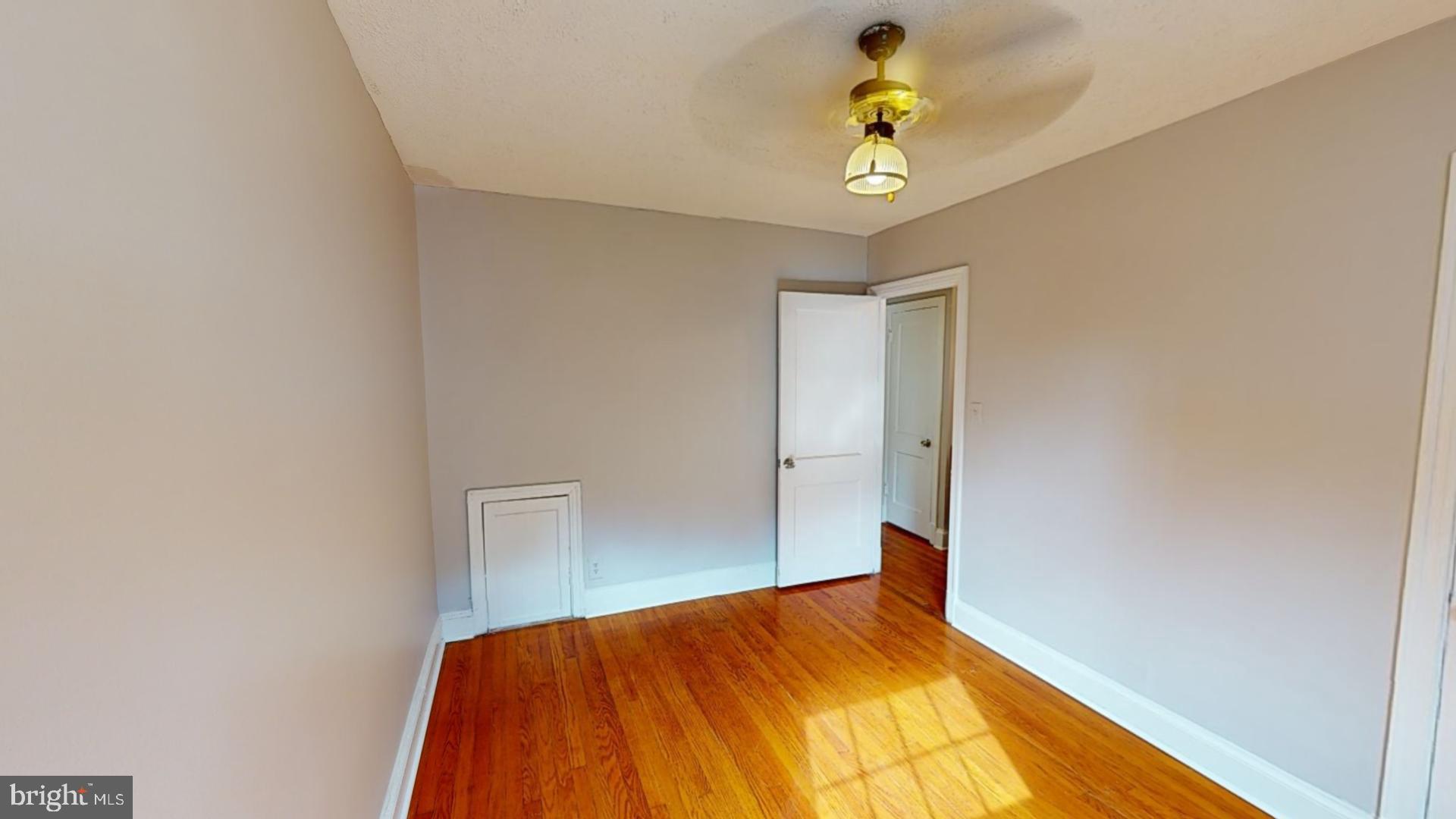 232 Emerson St NW