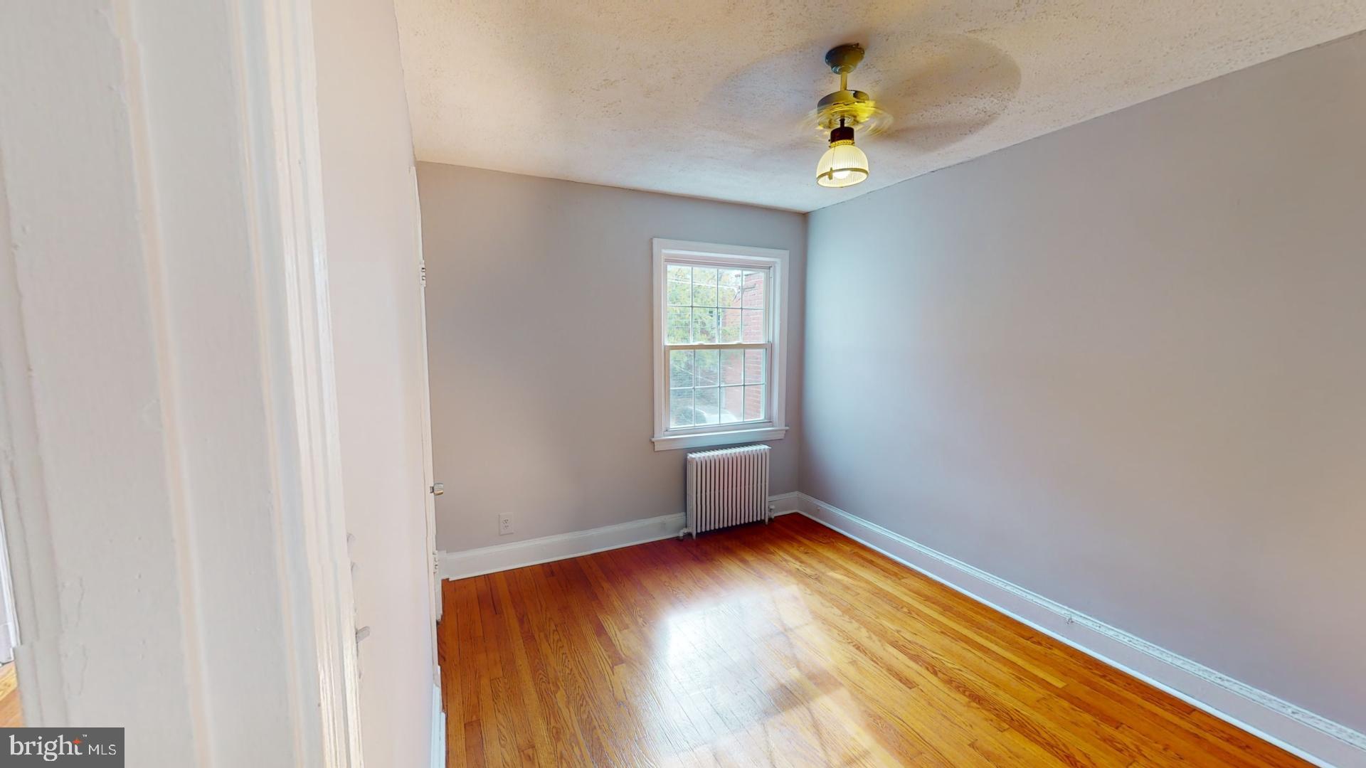 232 Emerson St NW