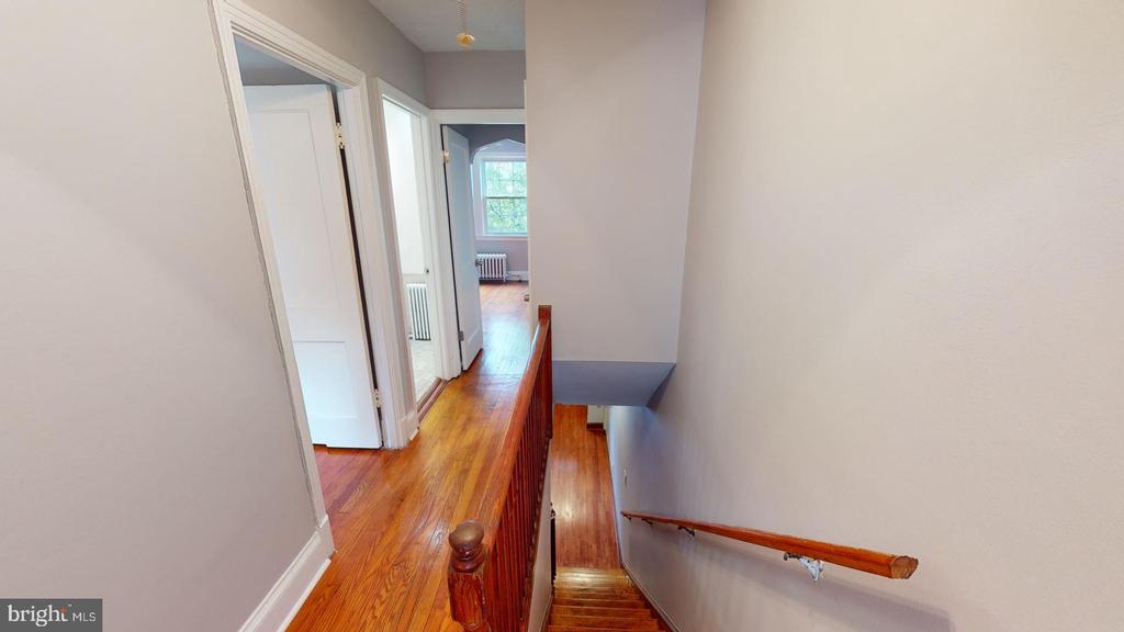 232 Emerson St NW