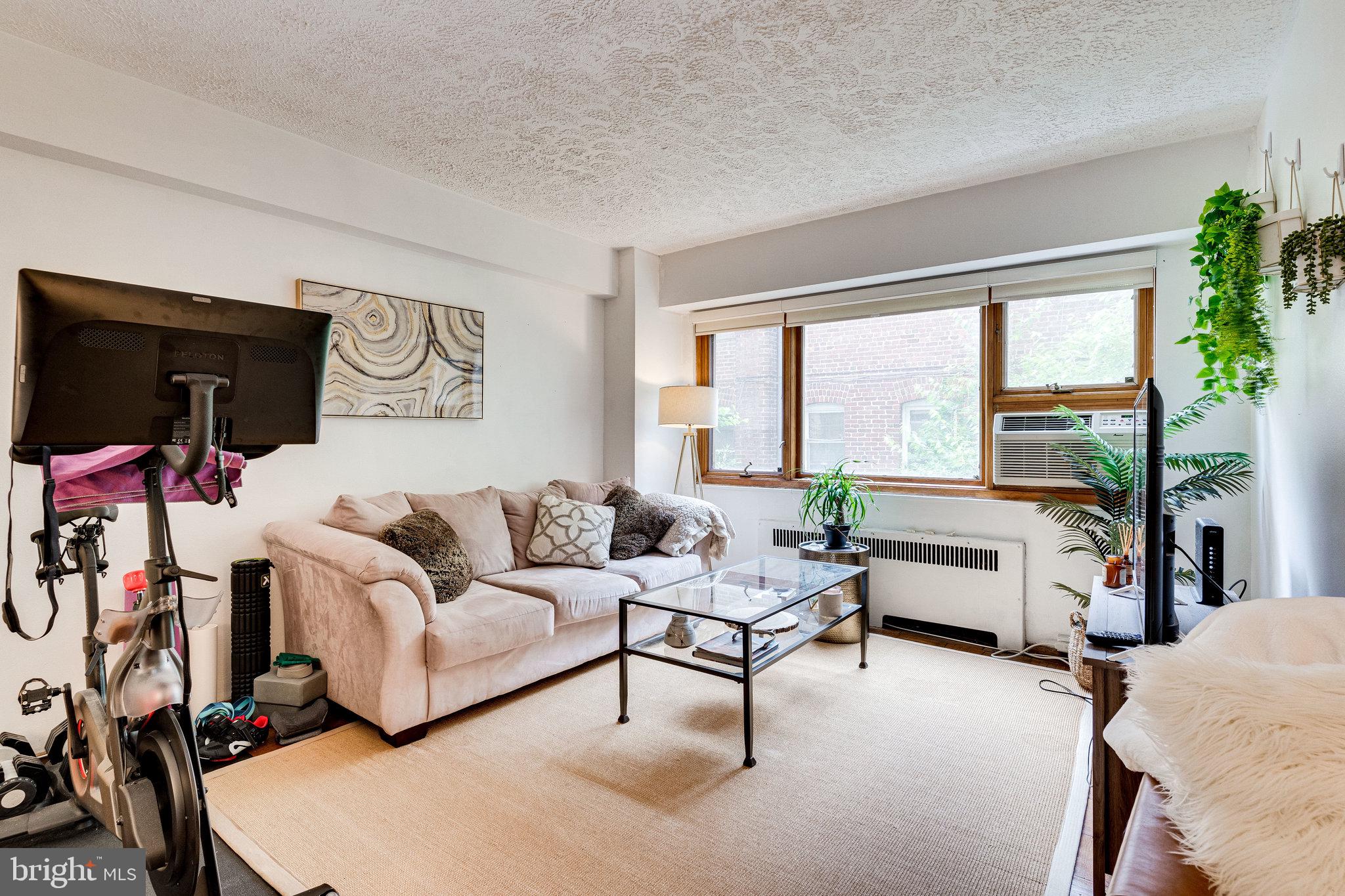 2720 WISCONSIN AVE NW #104