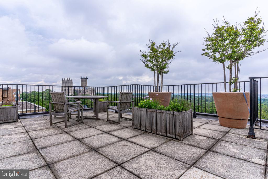 2720 WISCONSIN AVE NW #104
