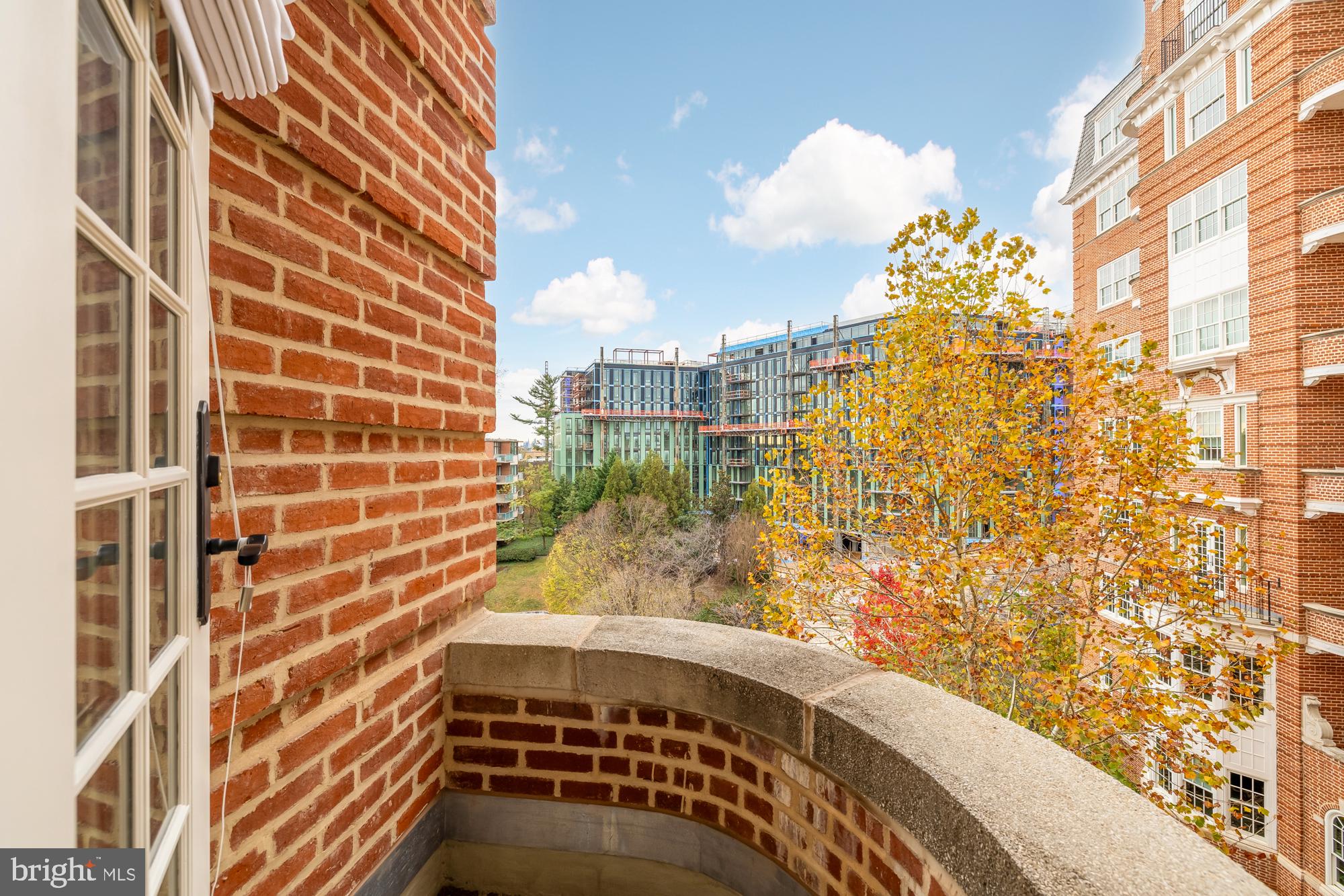 2660 Connecticut Ave NW #4c