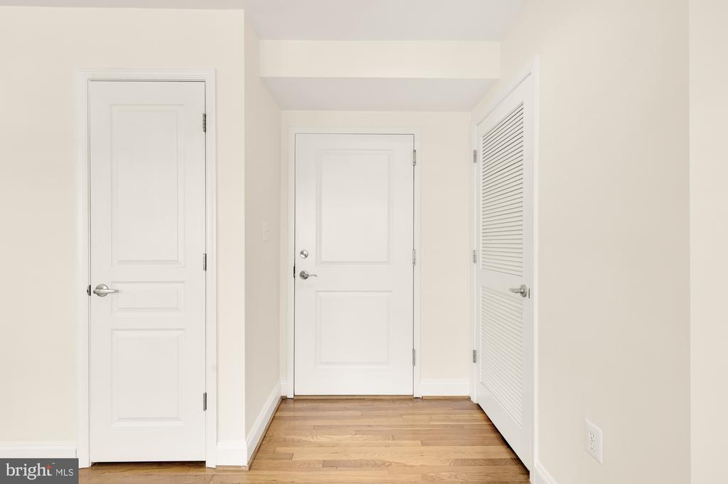 804 Taylor St NW #402