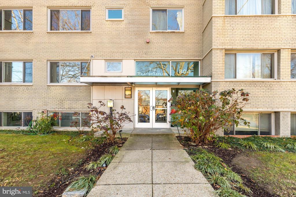 804 Taylor St NW #402