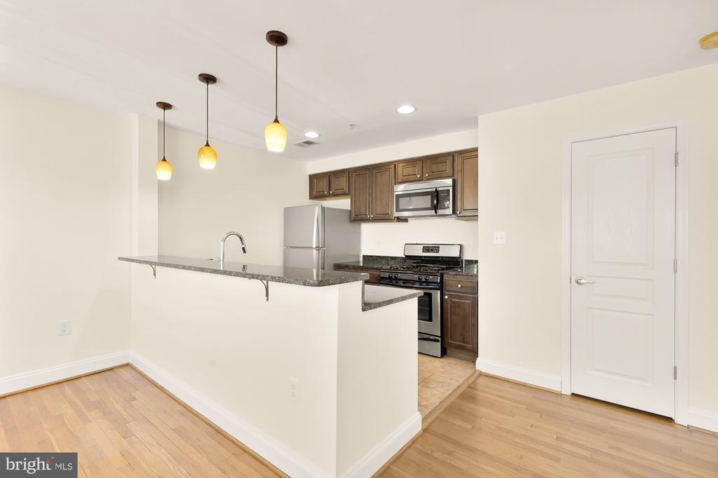 804 Taylor St NW #402