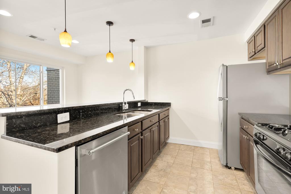 804 Taylor St NW #402