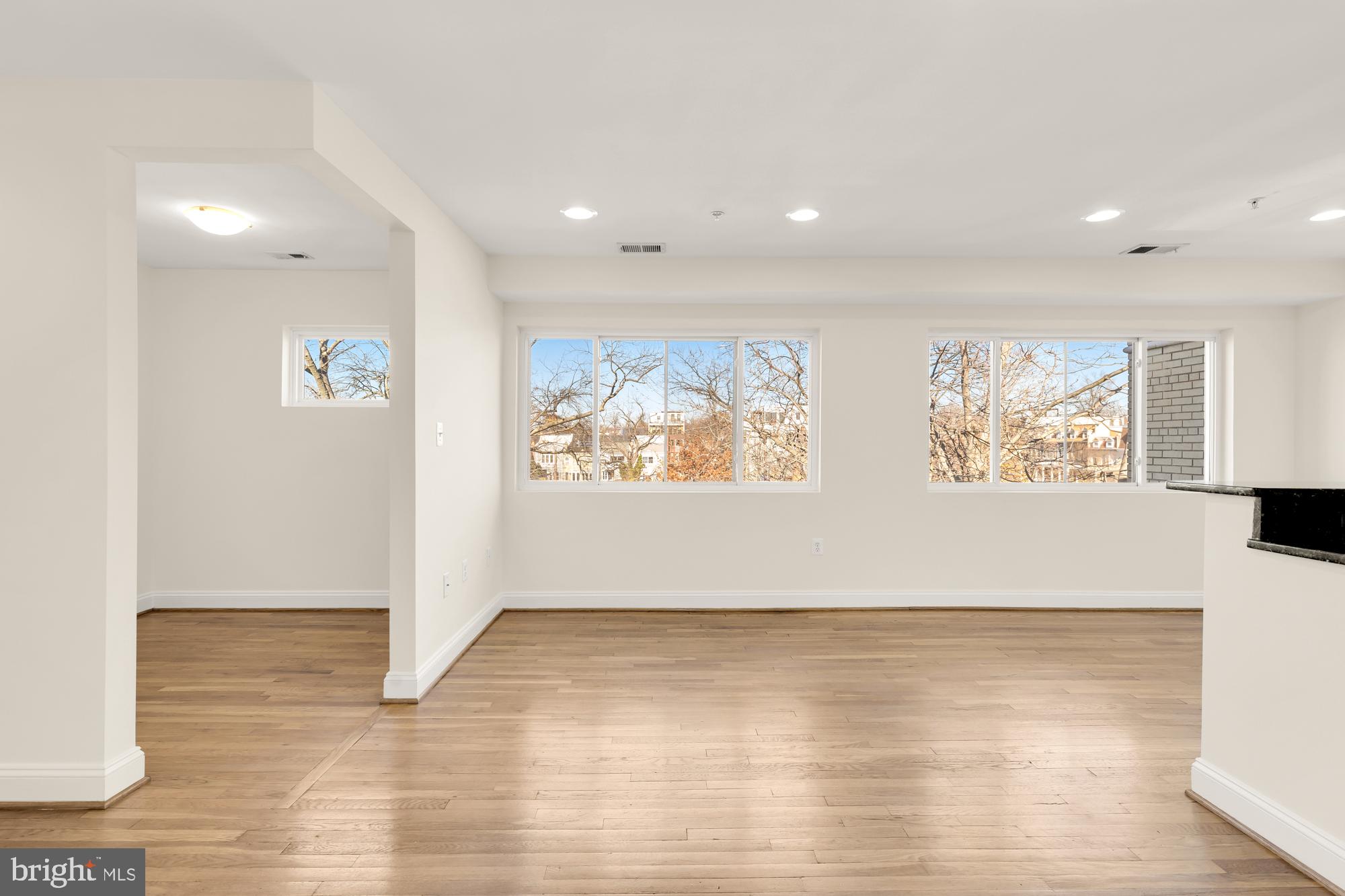 804 Taylor St NW #402
