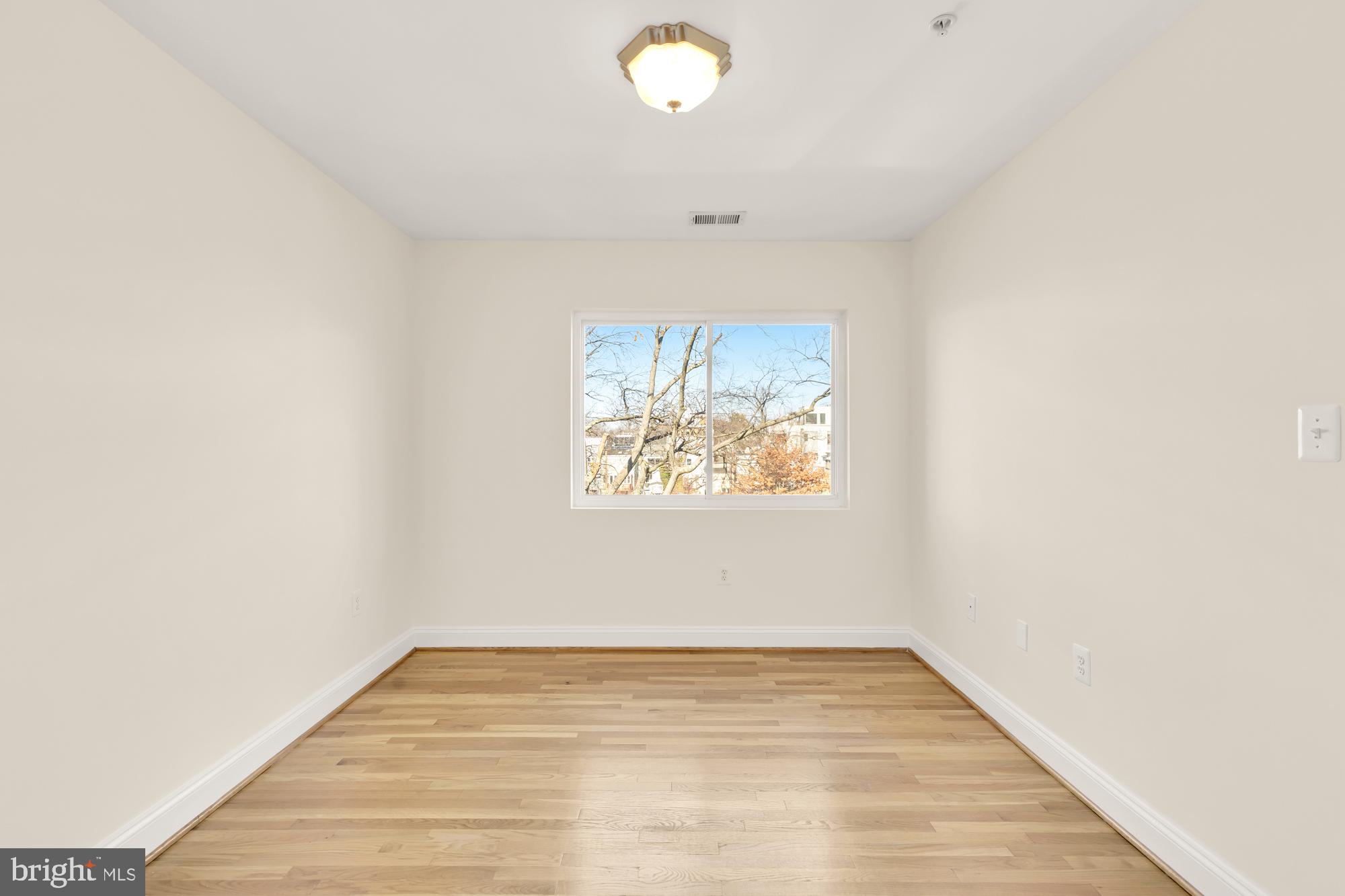 804 Taylor St NW #402
