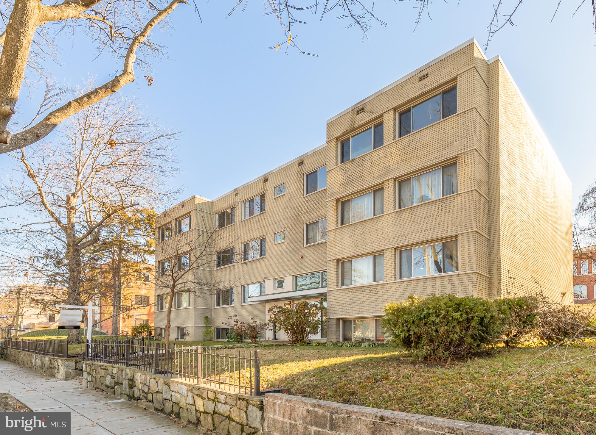 804 Taylor St NW #402