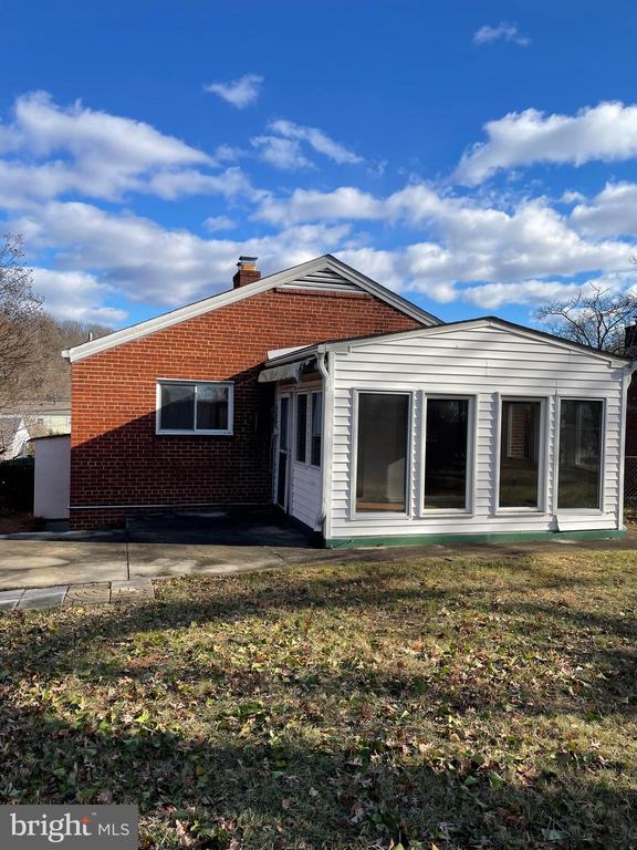 1217 34th Pl SE