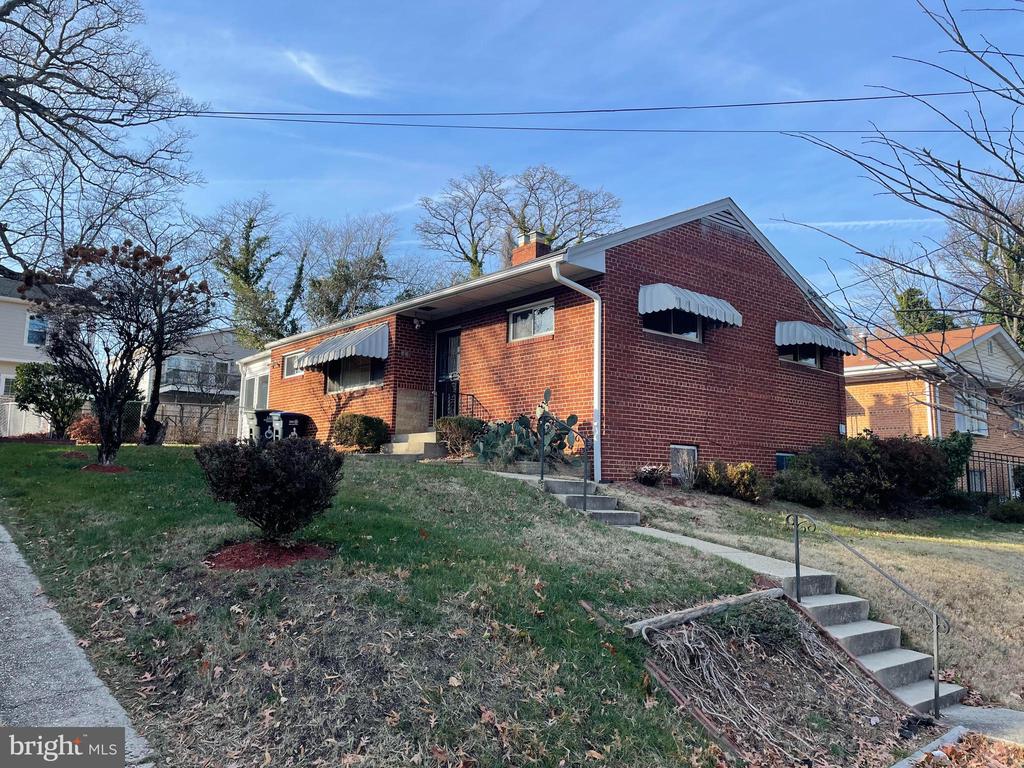 1217 34th Pl SE