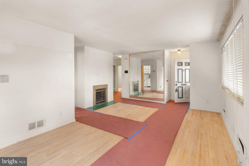 1217 34th Pl SE