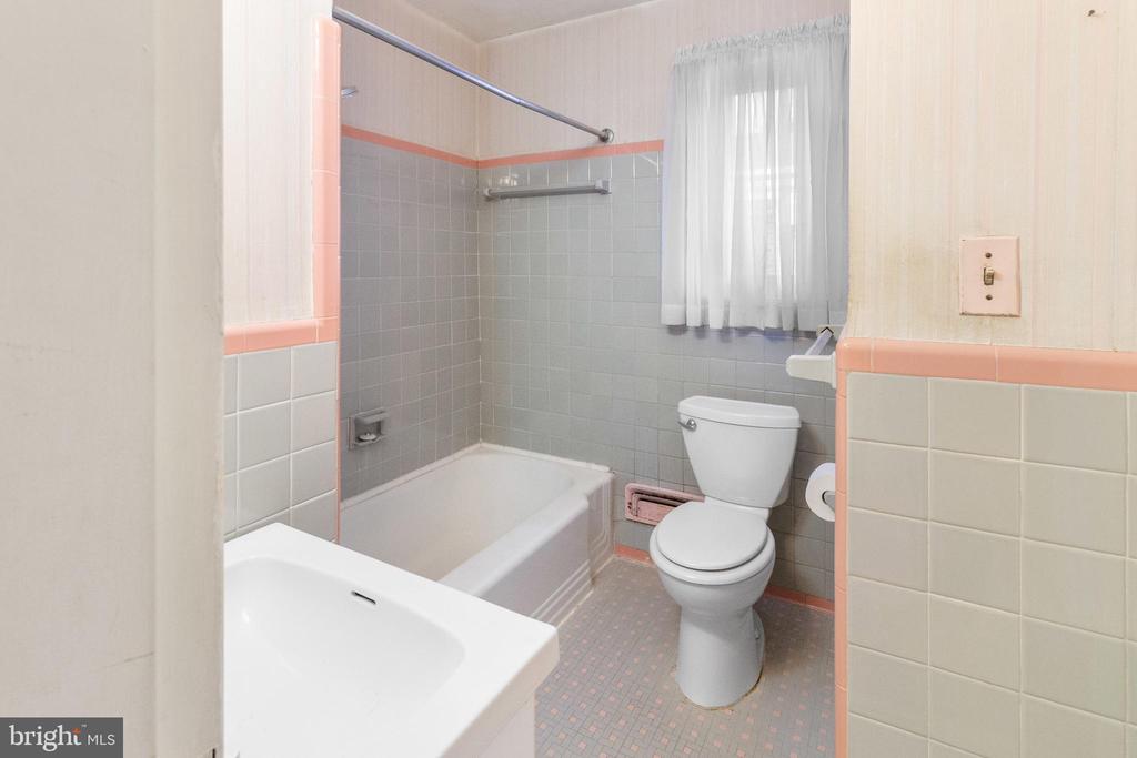 1217 34th Pl SE