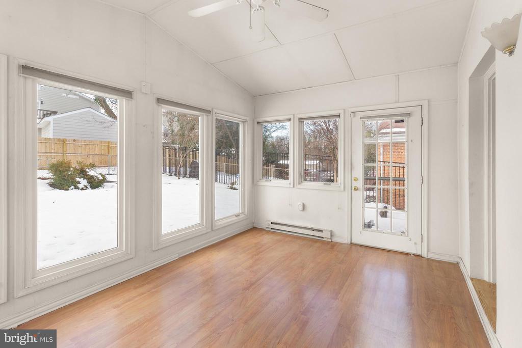1217 34th Pl SE