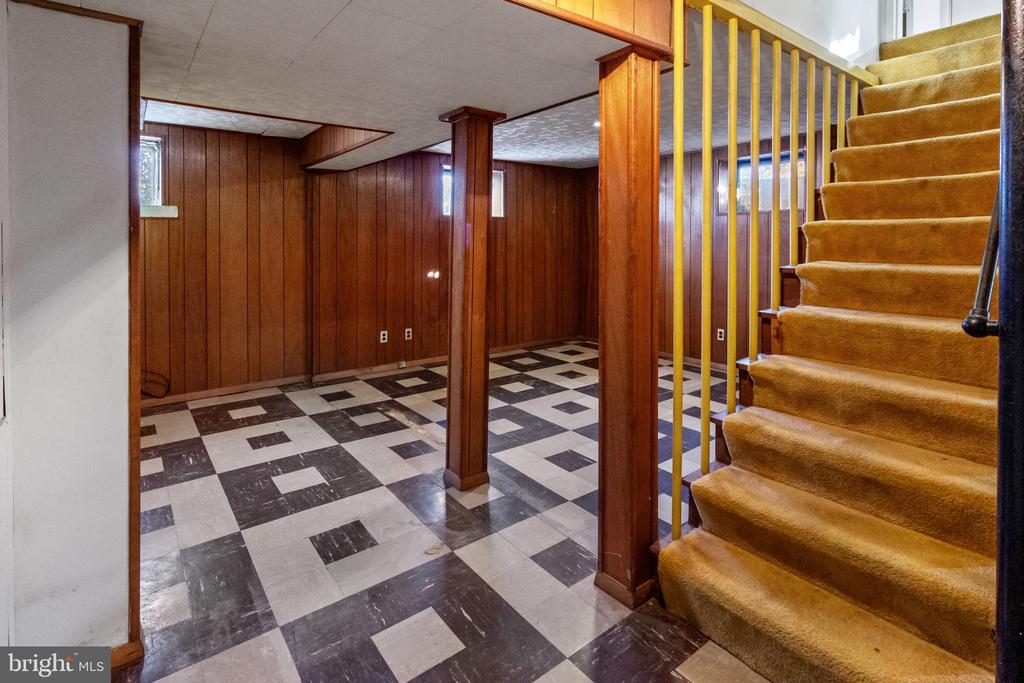 1217 34th Pl SE