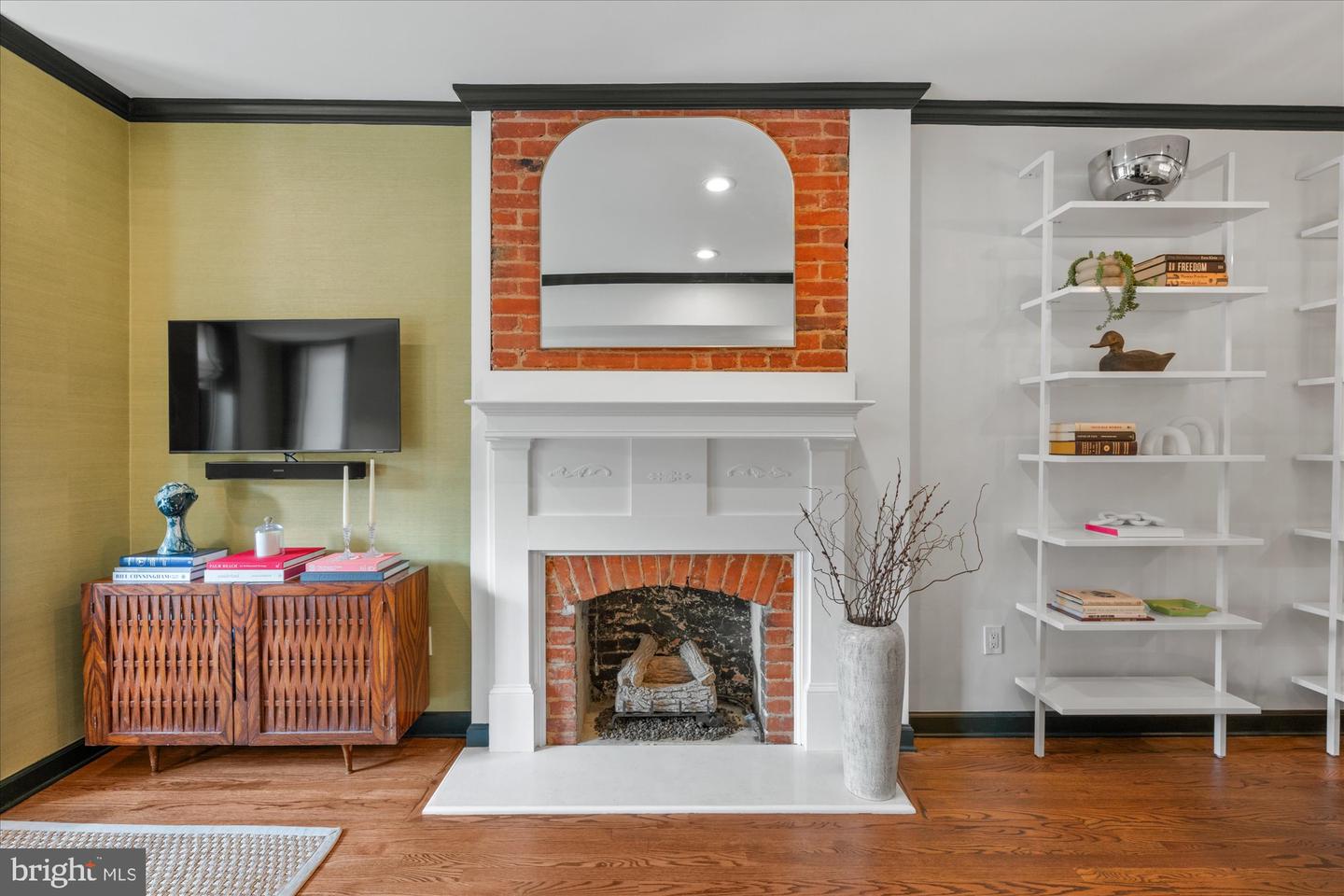 1441 Clifton St NW #201