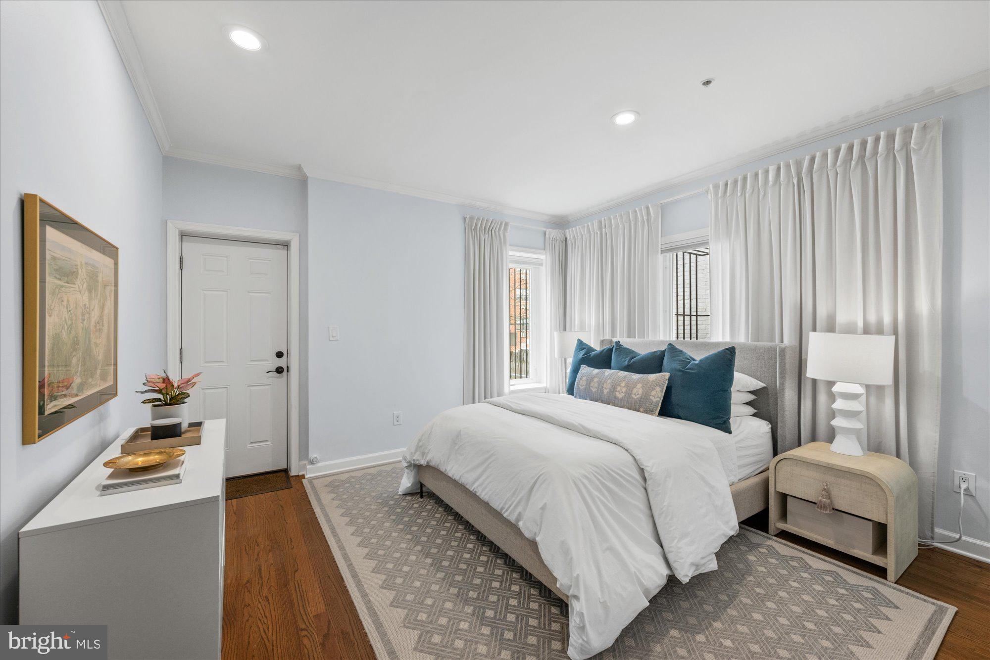 1441 Clifton St NW #201