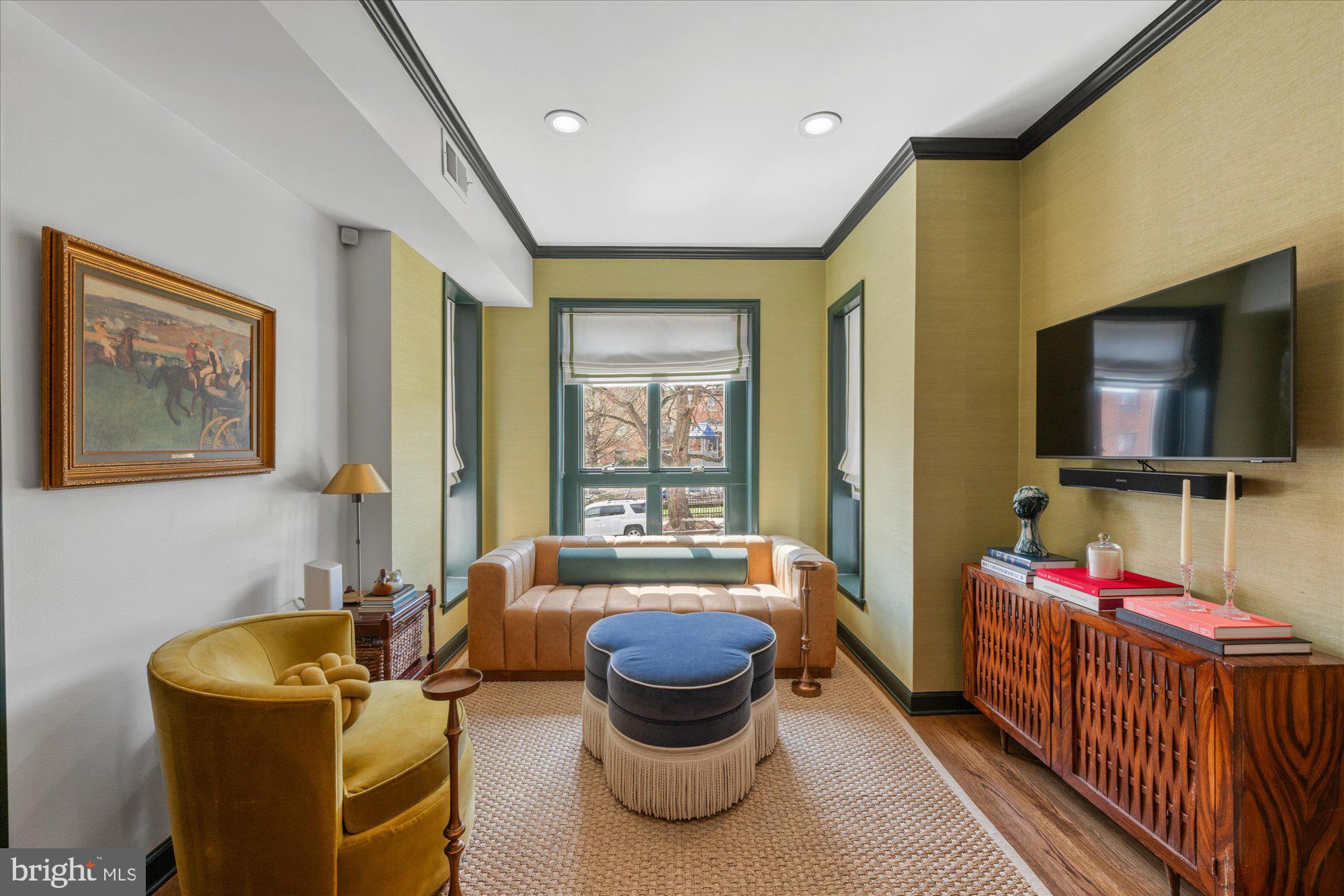 1441 Clifton St NW #201