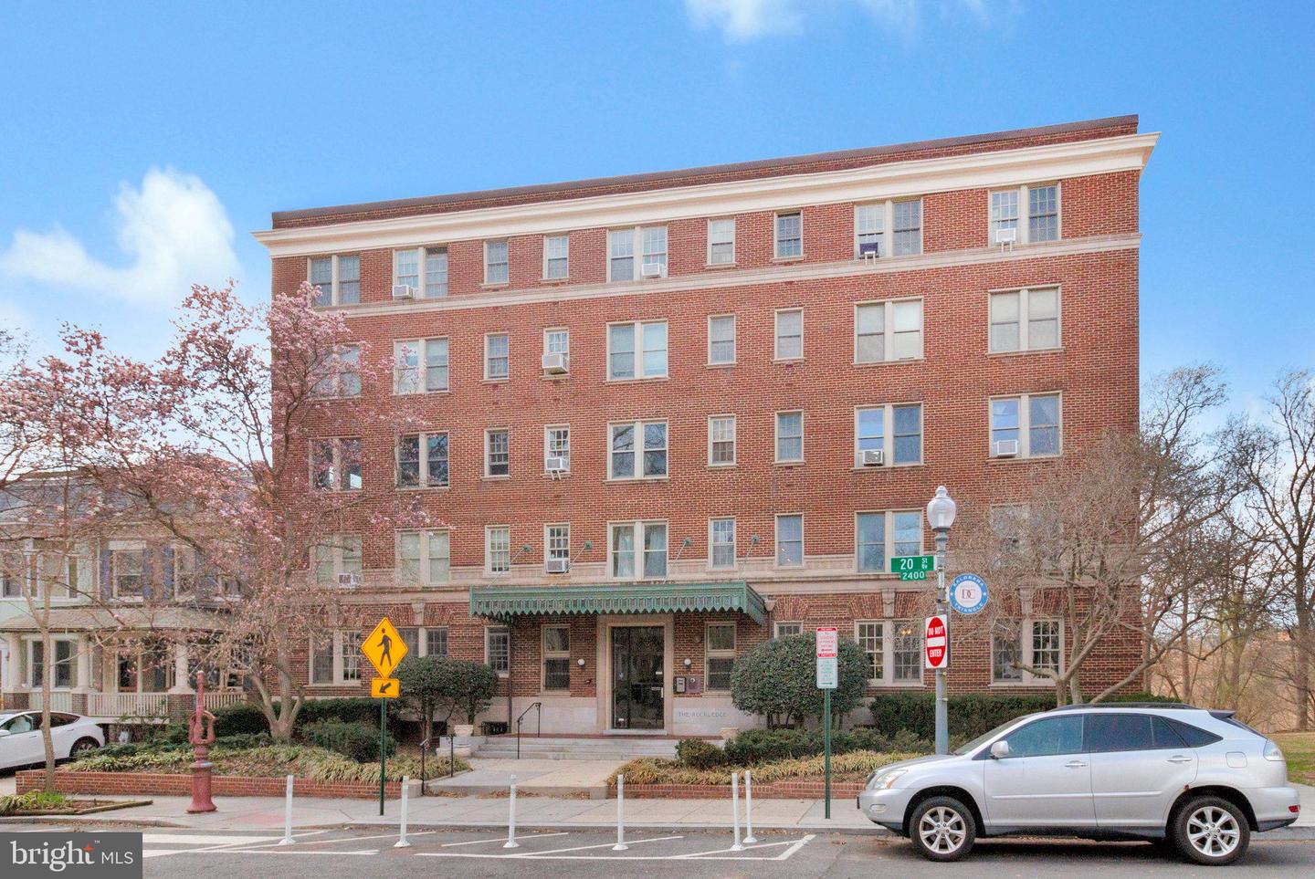 2456 20th St NW #405