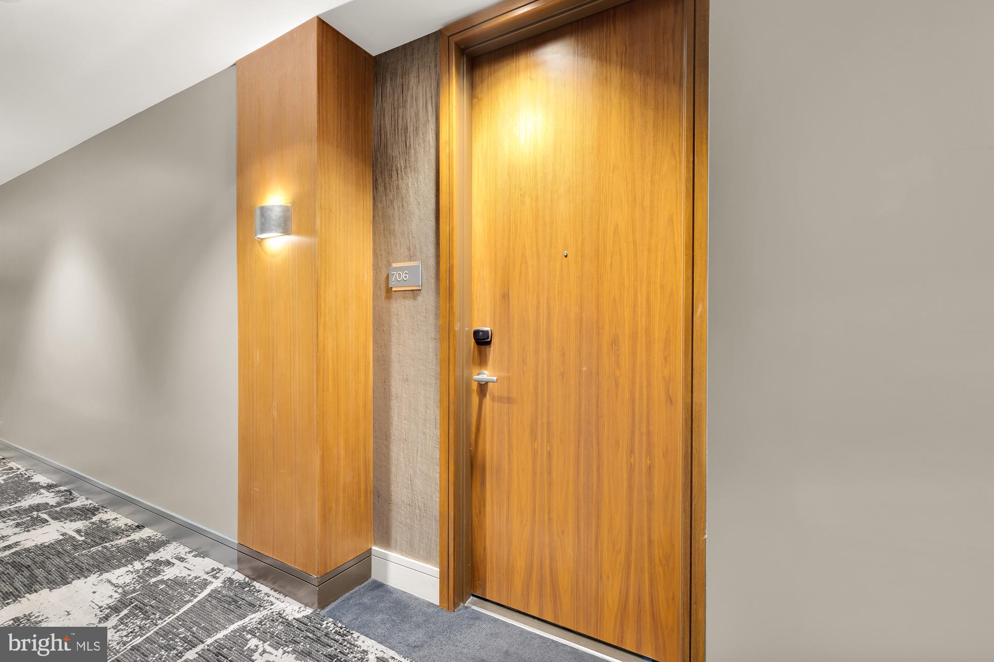 45 Sutton Sq SW #706