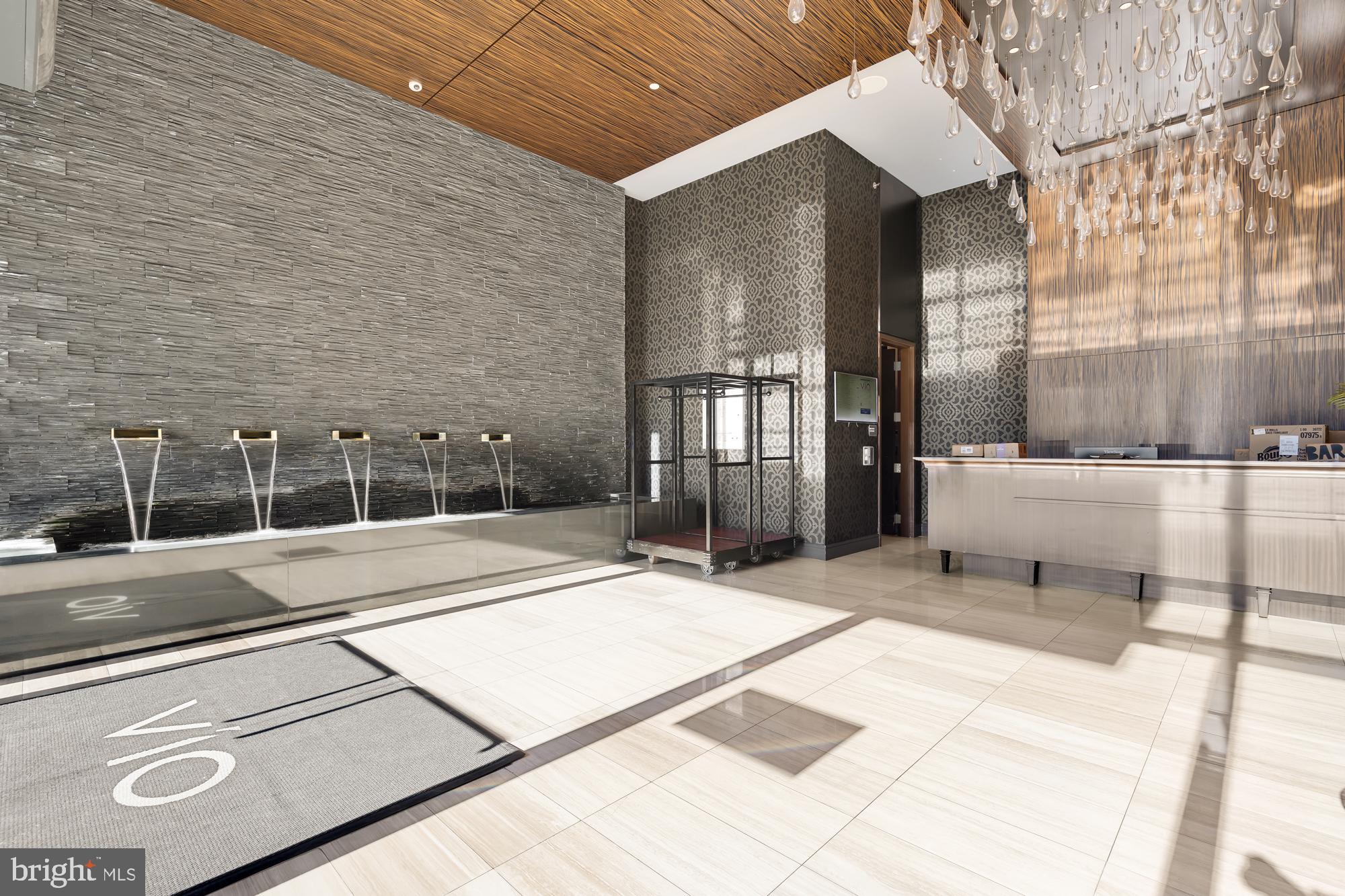 45 Sutton Sq SW #706