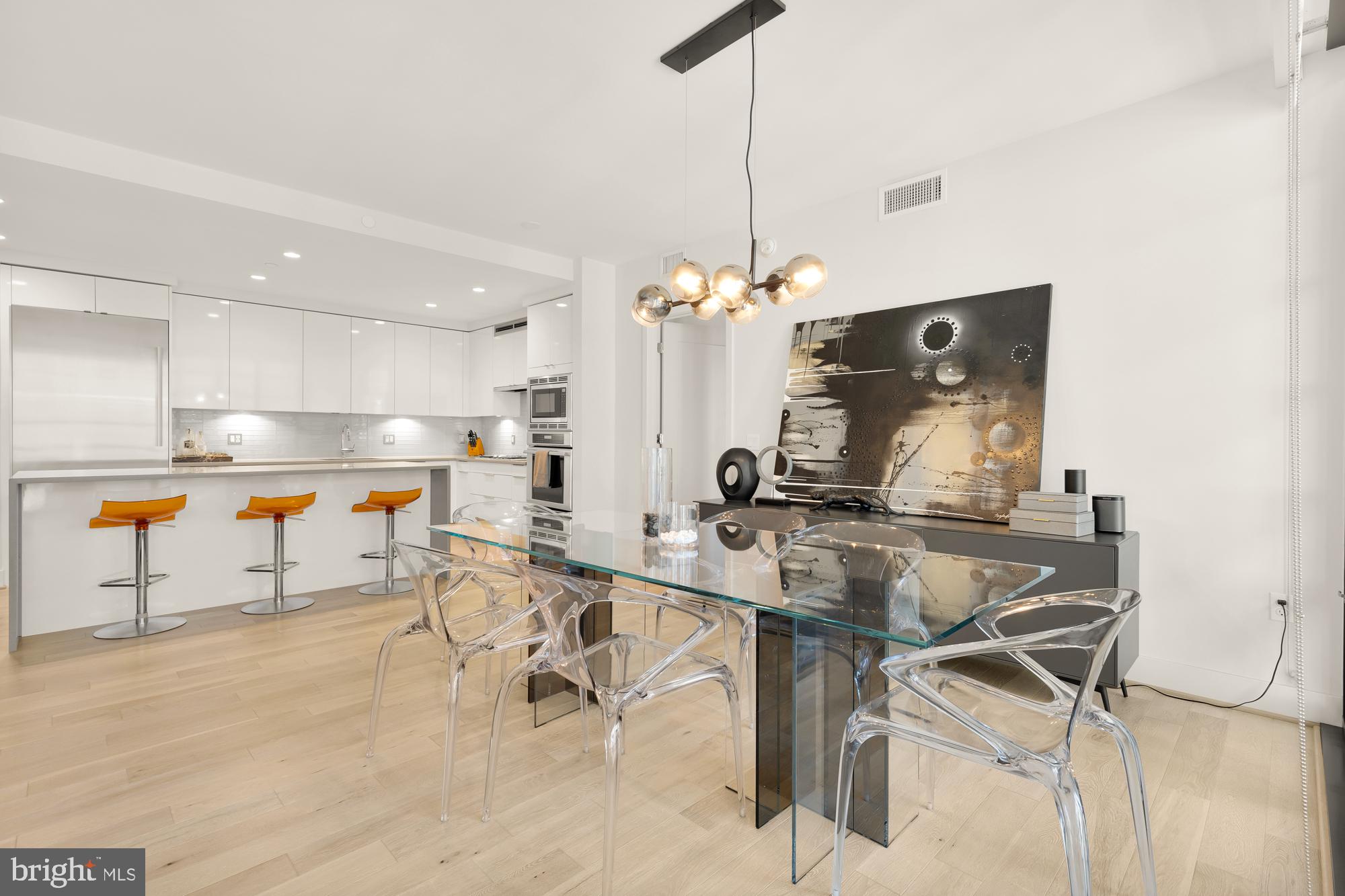 45 Sutton Sq SW #706