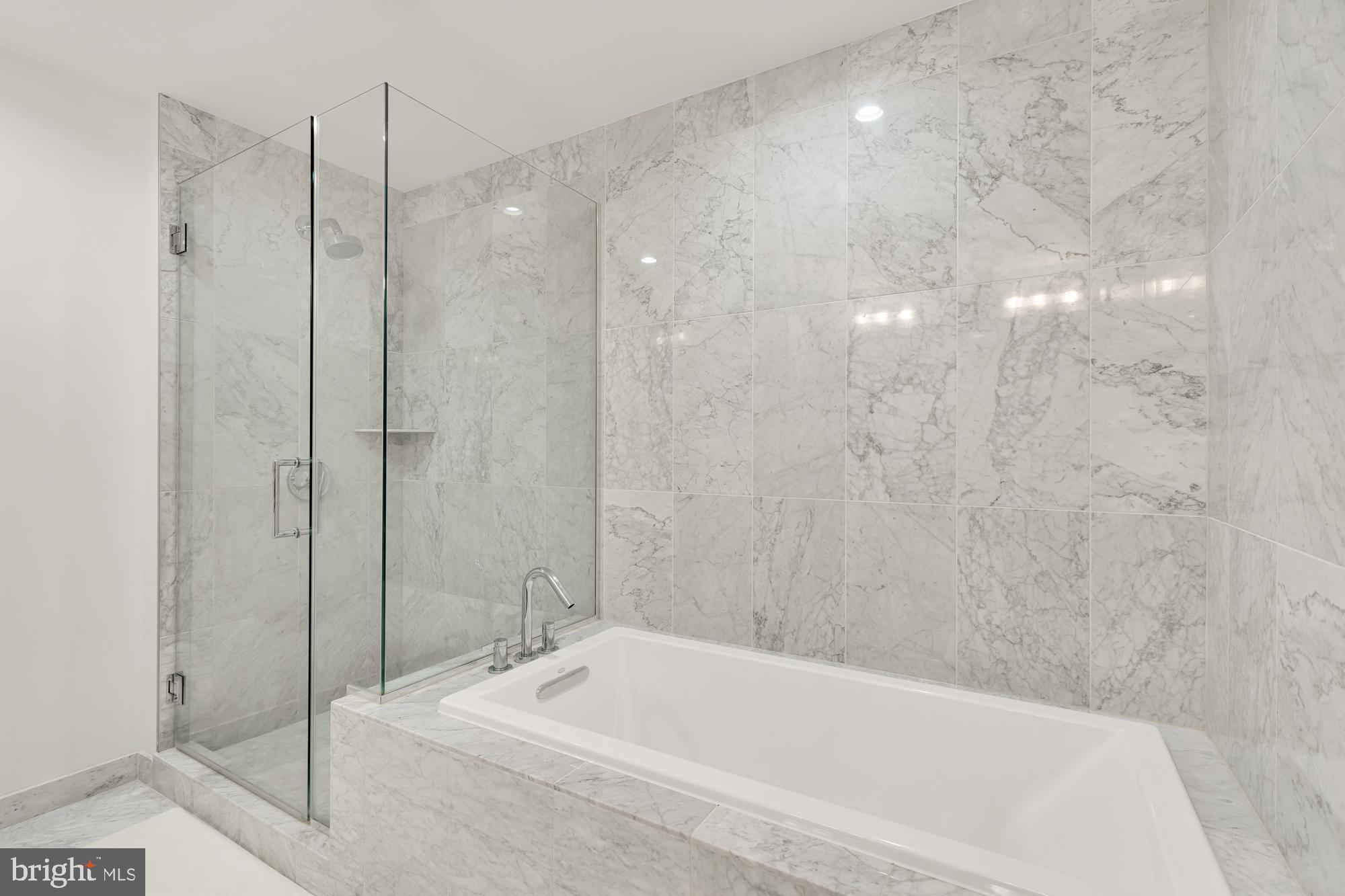 45 Sutton Sq SW #706