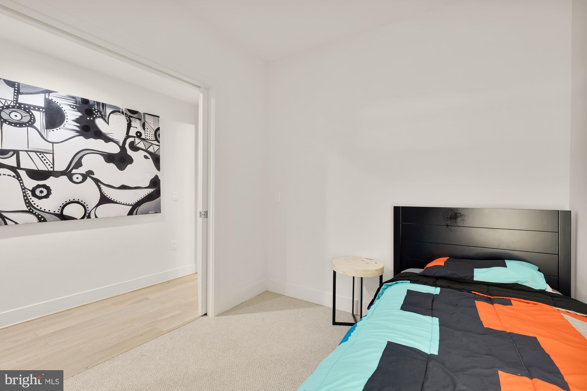 45 Sutton Sq SW #706