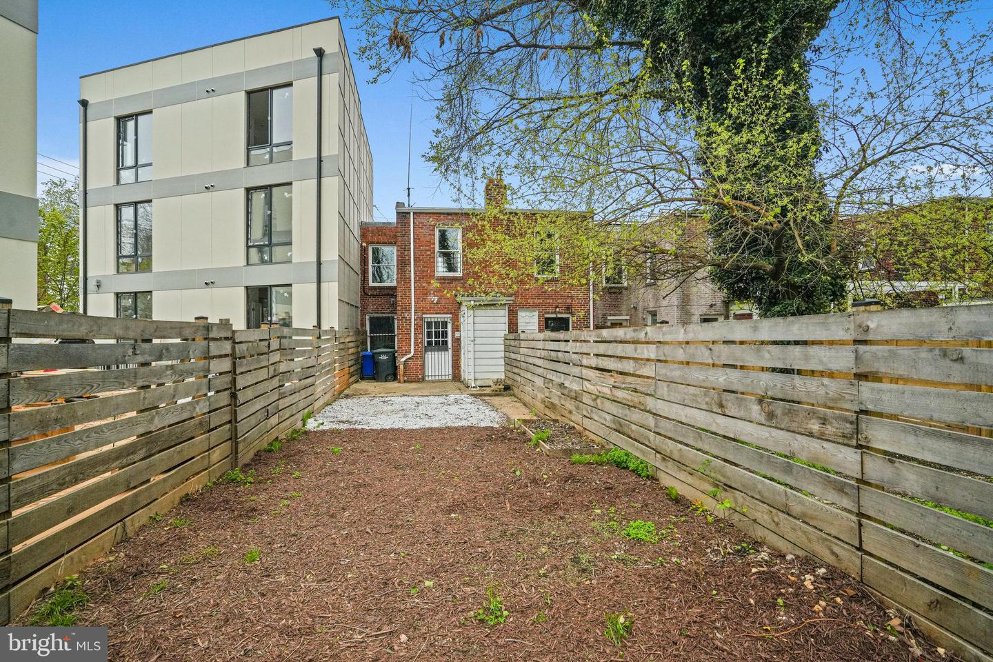 1848 Capitol Ave NE