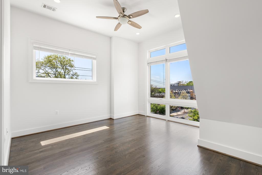 4201 8th St NW #2