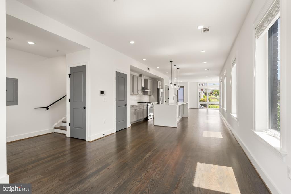 4201 8th St NW #2