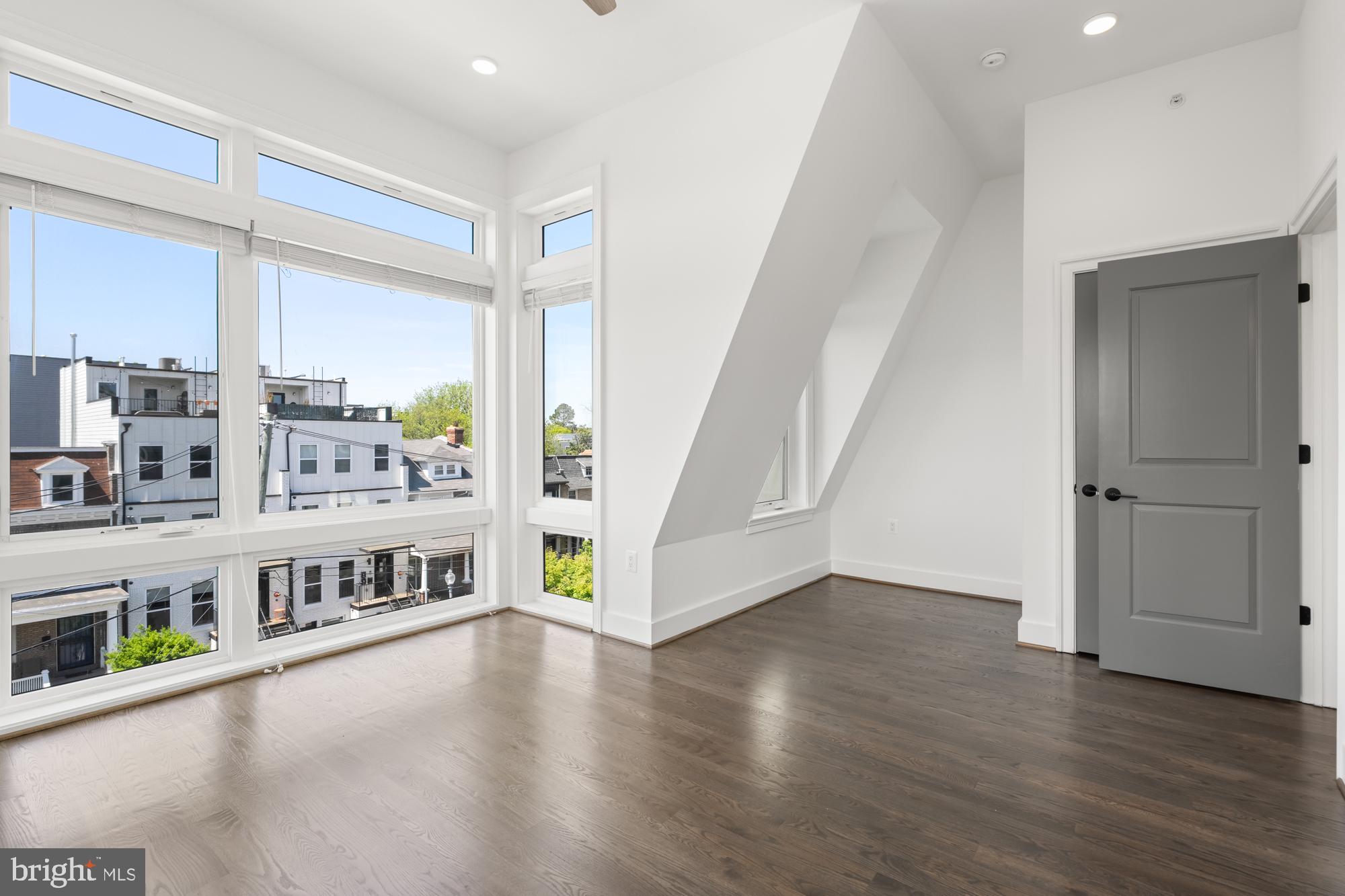 4201 8th St NW #2