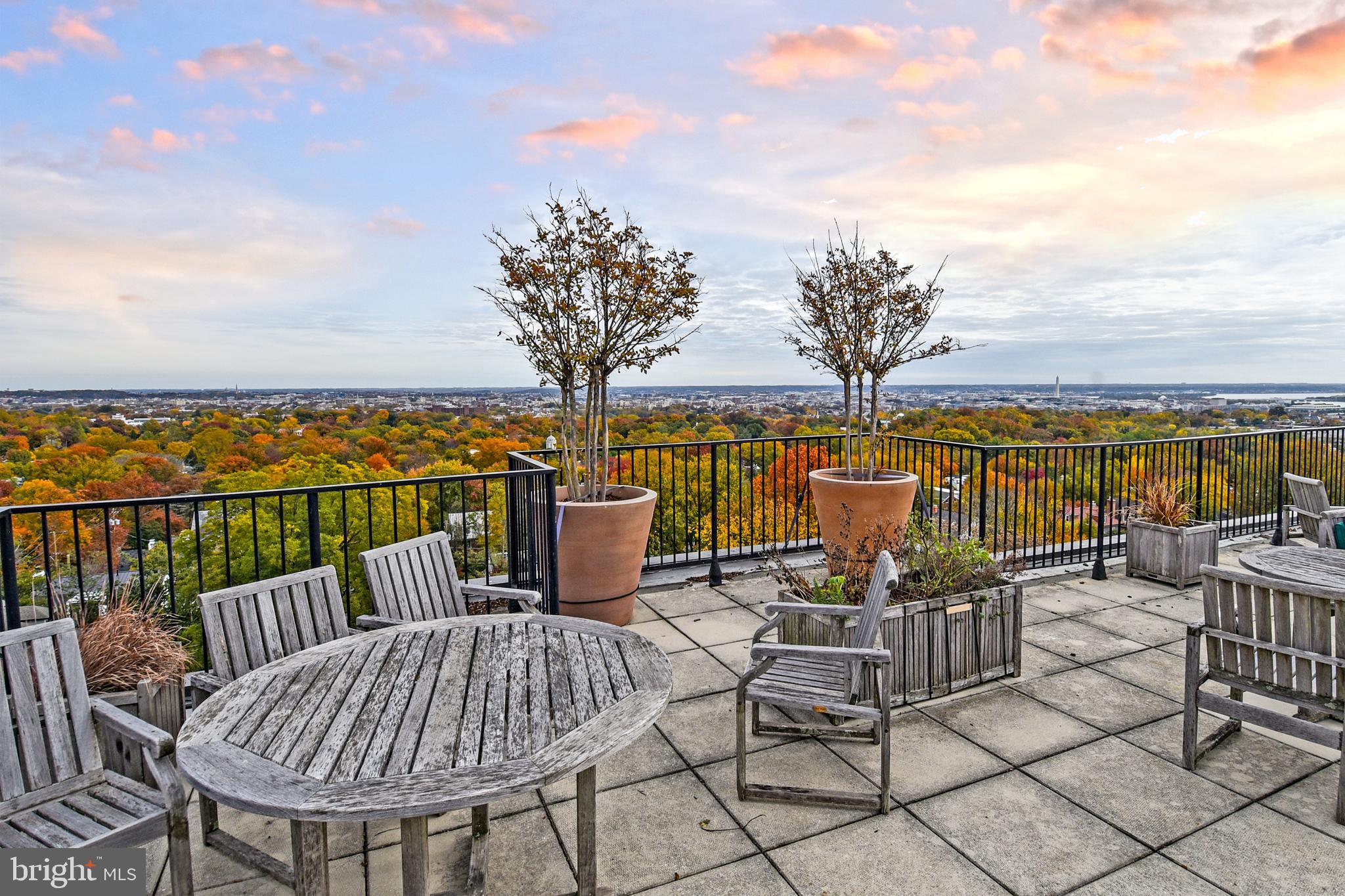 2720 WISCONSIN AVE NW #102