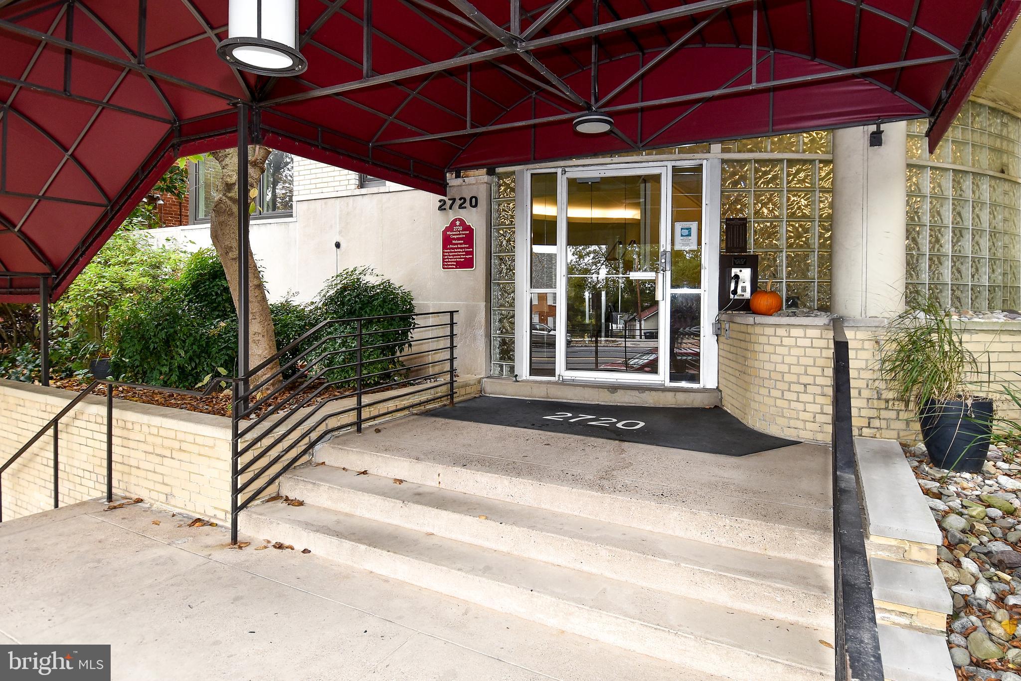 2720 WISCONSIN AVE NW #102