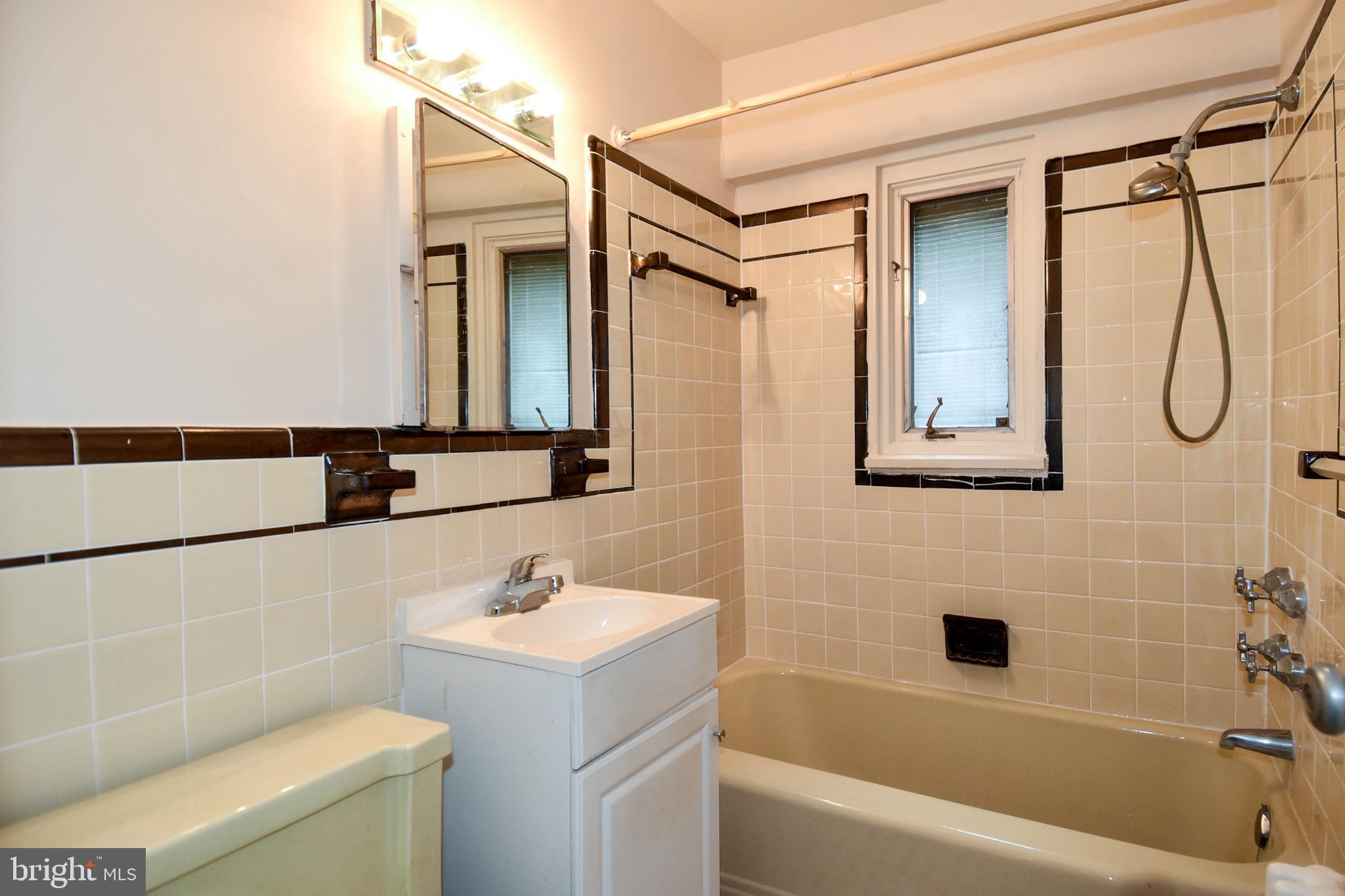 2720 WISCONSIN AVE NW #102